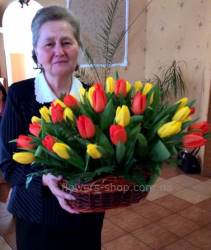 Delivery of baskets with tulips in Chernigov Basket with delivery tulips