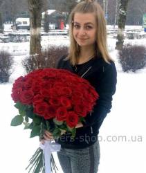 Classic bouquet of 51 roses with delivery Delivery of a bouquet of red roses to Chernovtsy