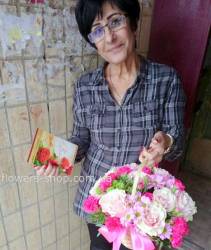 Flower arrangement in basket with delivery to Lviv