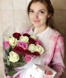 Mix of roses and sweets Bouquet of mixed colored roses with delivery to Ternopil