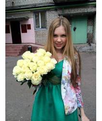 Operational delivery of roses in Khmelnitsky