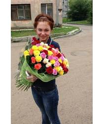 Courier delivery of roses to Odessa