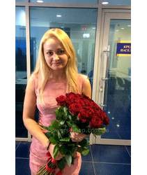 Red roses with delivery to Poltava