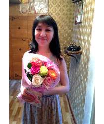 Mix of roses with delivery to Brovary