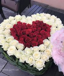 Heart-shaped composition of roses Heart of flowers with delivery home