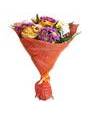 Букет из роз, хризантем, брассики и декоративной зелени