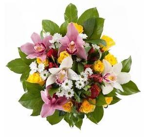 Букет из желтых роз, орхидей, альстромерий и хризантем