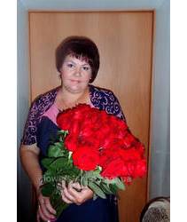 Bouquet of red roses delivered in Anthracite