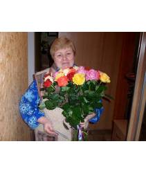 Bouquet of multicolored roses delivered in Smela