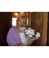 A bouquet of daisies with shipping in Akhtyrka