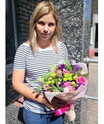 Bright bouquet with express delivery in g.Stry