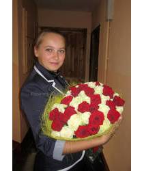 A congratulatory bouquet of roses