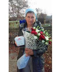 Flowers and chocolates delivered to Lviv