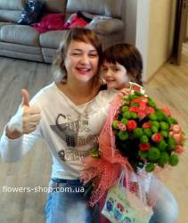 Bouquet with orange roses and green chrysanthemums Delivery of the original bouquet in Zhitomir