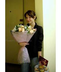 Bouquet and cake delivery in Dniprorudne