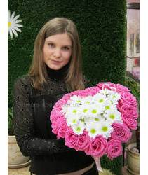 Flower heart s delivery in Chernivtsi