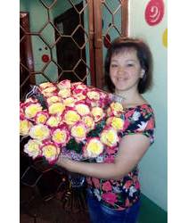 Magnificent bouquet of roses imported went to Kirovograd