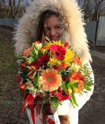 Courier delivery is made in Dubno Flowers and soft toys
