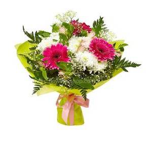 Букет с хризантемами, розовыми герберами и альстромериями, в упаковке