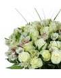 Белые розы, орхидеи цимбидиум и альстромерии, лента