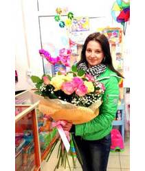 A bouquet of roses delivered to Kirovohrad