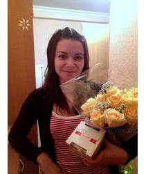 Roses and chocolates delivered to Gorlovka