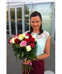 Roses delivered in Stakhanov