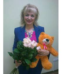 Taleo Roses and teddy bear brought to the White Church